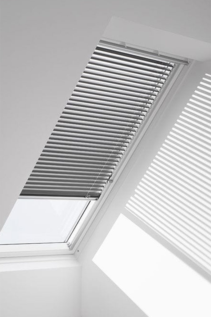 Velux Aluminium venetian blinds