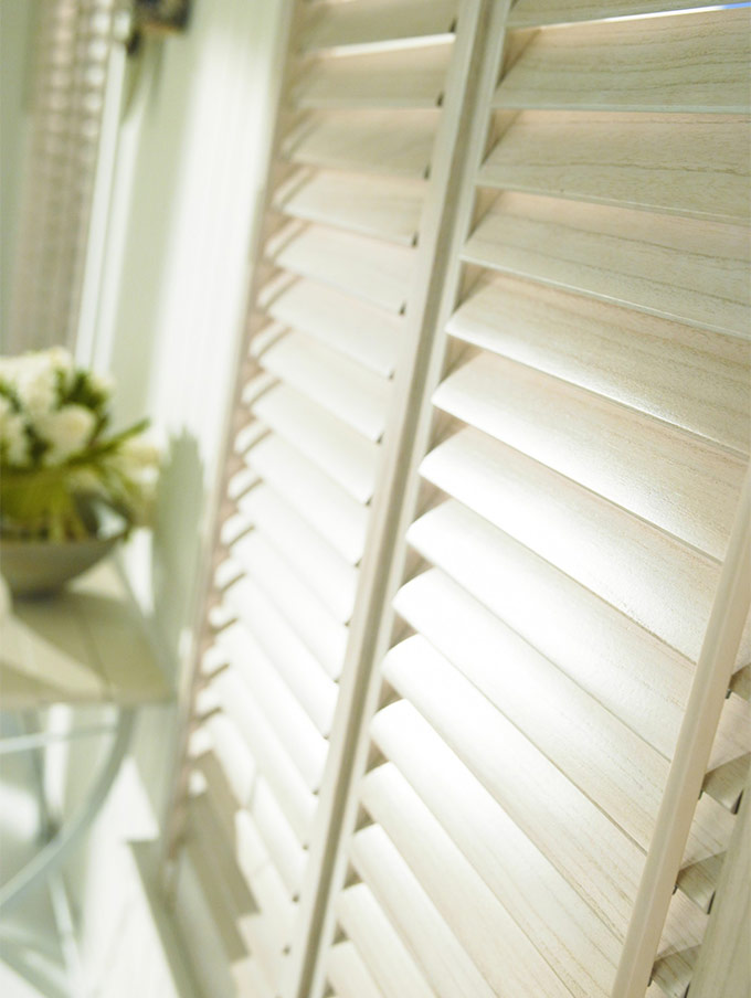 Sandringham Phoenix Silverleaf wooden venetian blinds